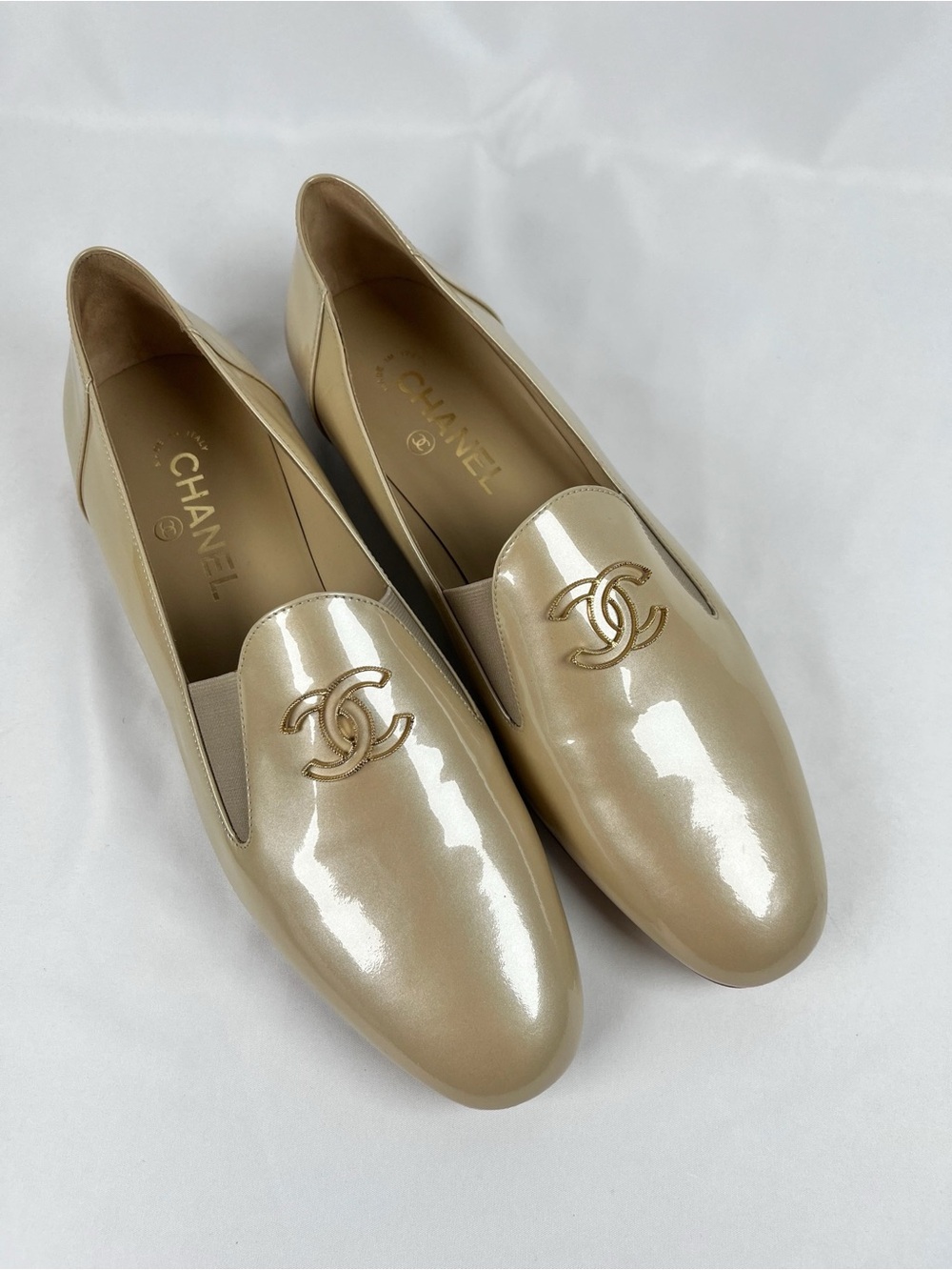 CHANEL Beige Patent Leather Loafers with Gold CC Logo